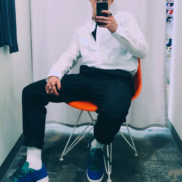 Meet your Posher, Max - Picture 1 of 1